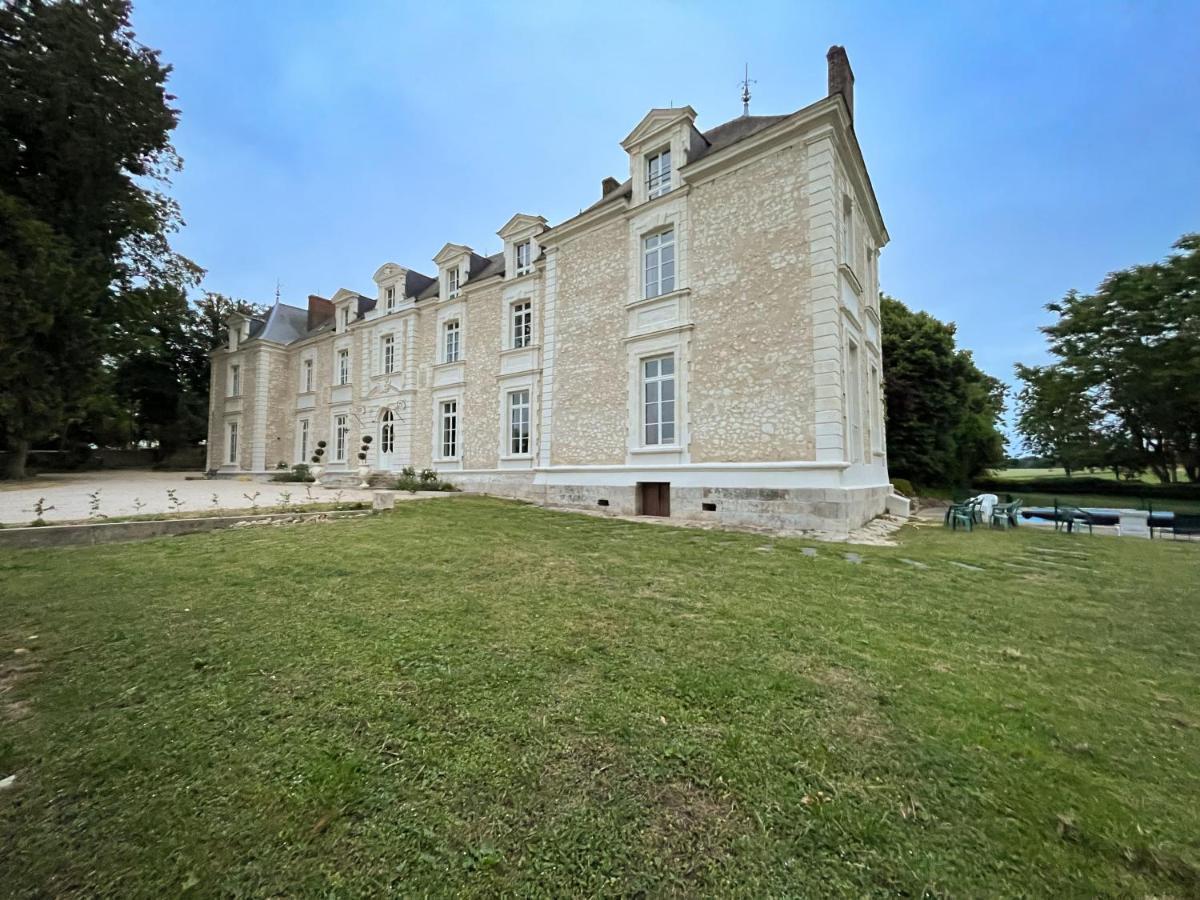 Château de Montaupin Oizé Extérieur photo