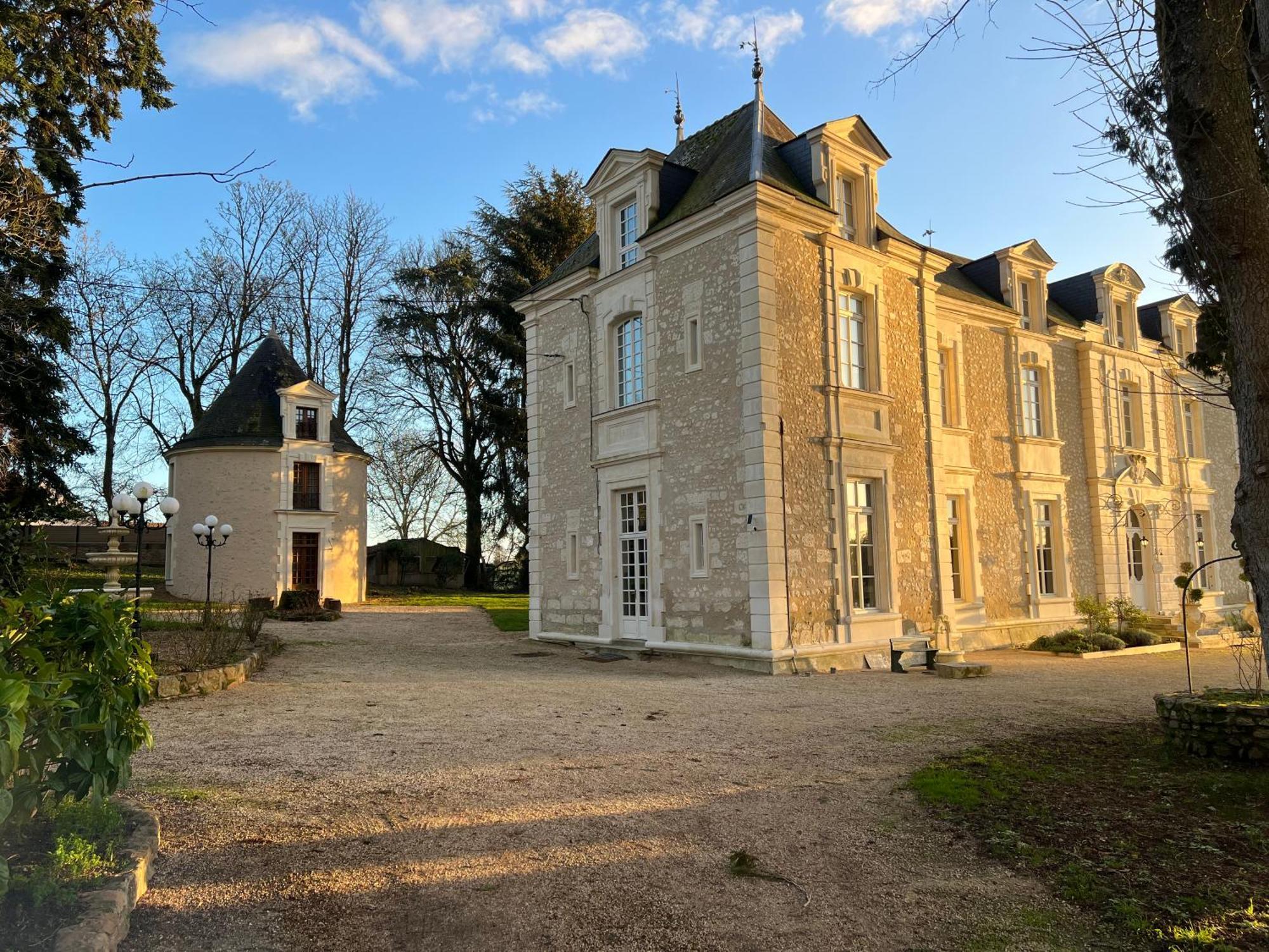 Château de Montaupin Oizé Extérieur photo